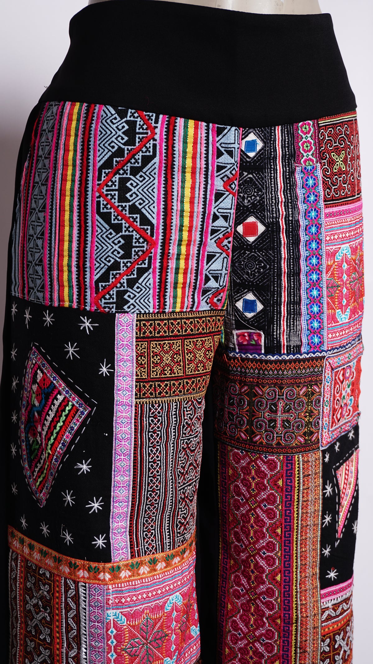 Women Hill Tribe Pants