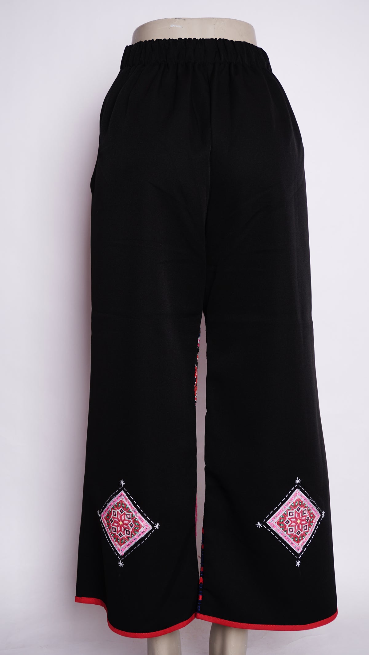 Women Hill Tribe Pants