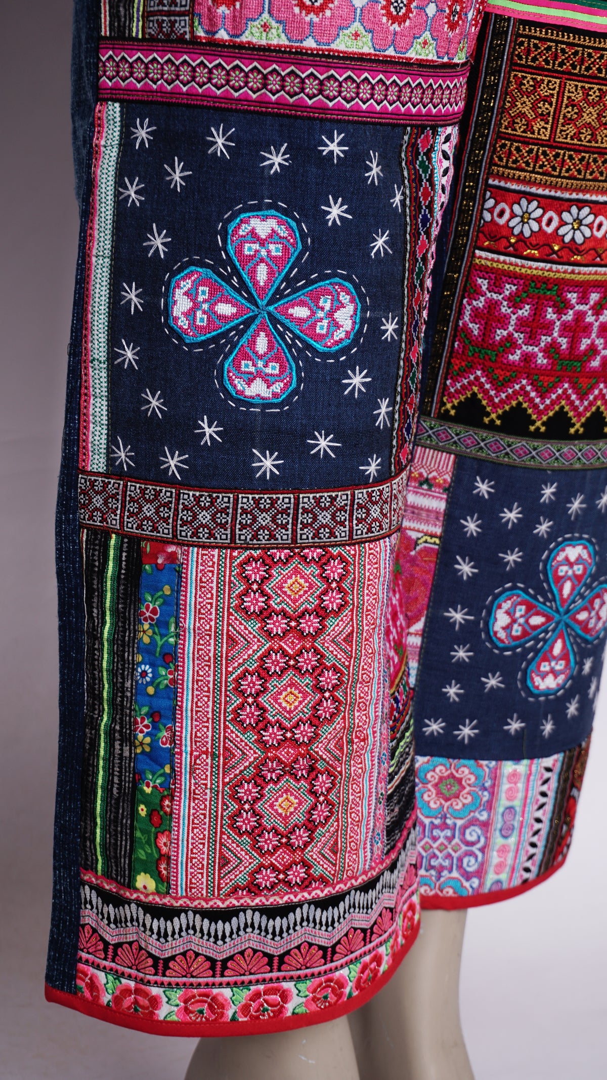 Women Hill Tribe Pants