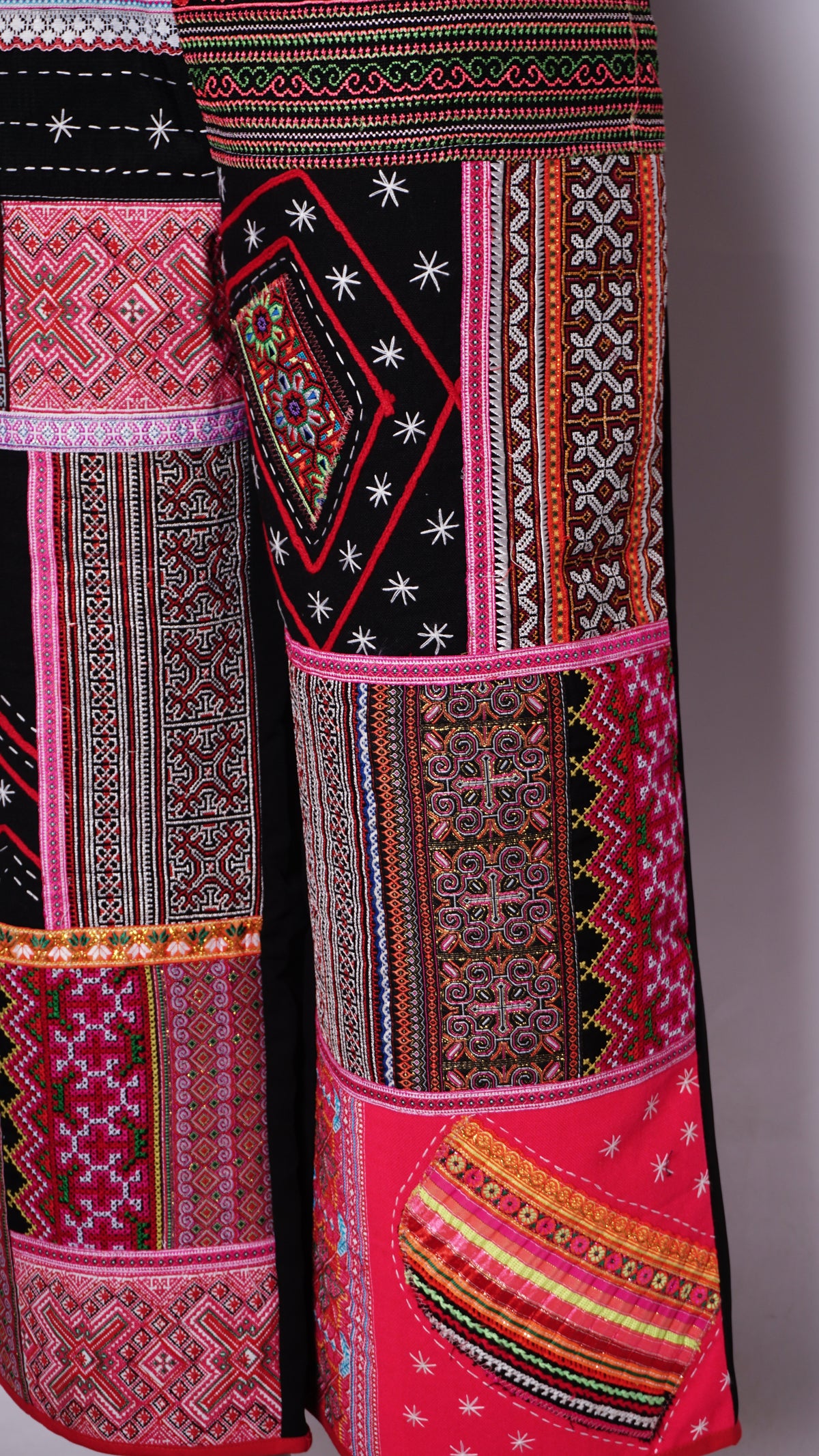 Women Hill Tribe Pants