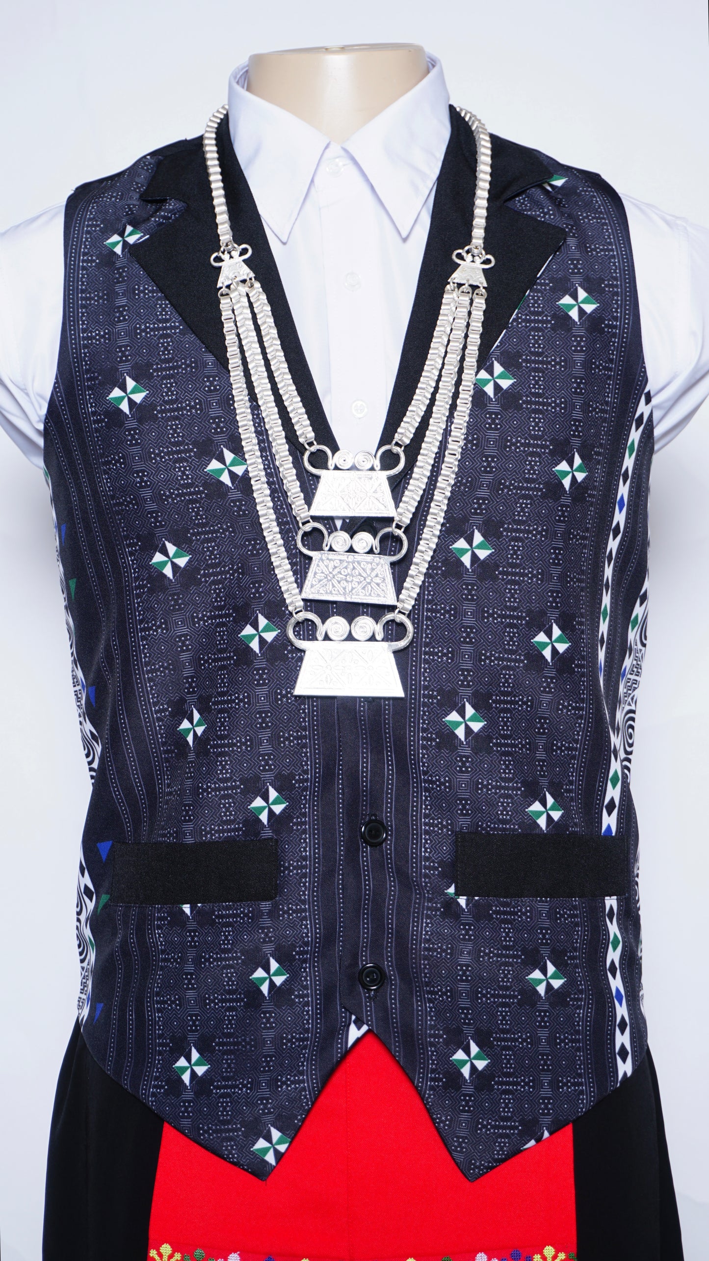 Printed Pattern Vest w/Sash (38")