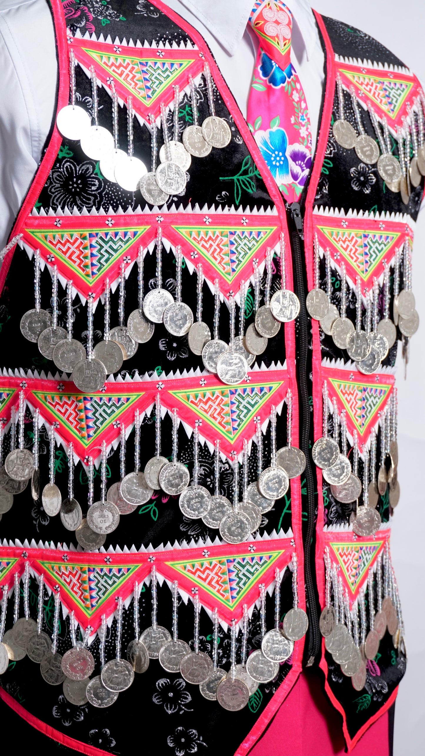 Handmade Pajntaub Mos Money Vest (42")