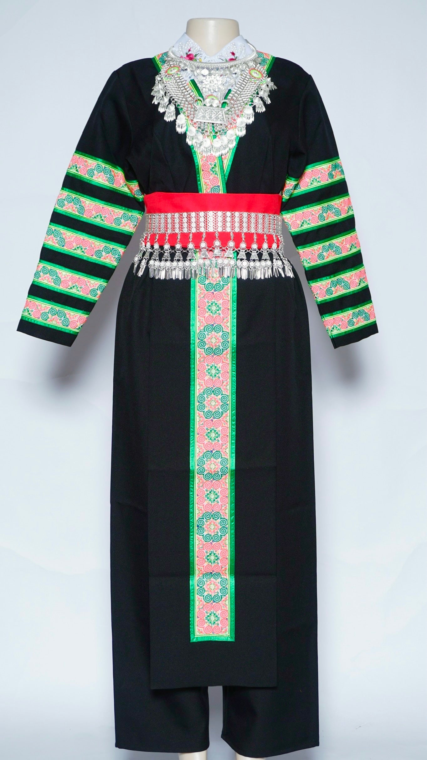 Hmong Txiaj Green Trim (40")