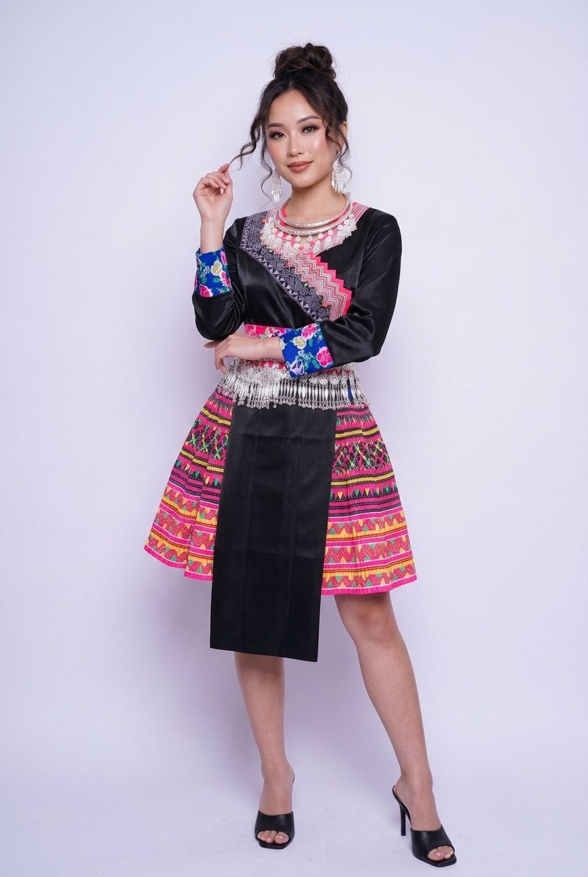 Handmade Hmong Leeg Pink Zig-zag Trim