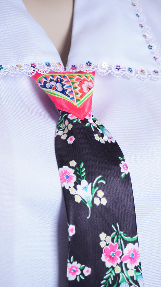 Women Black Tie