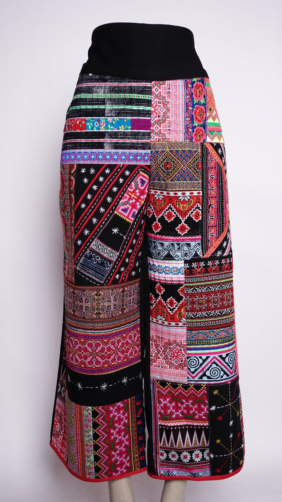 Women Hill Tribe Pants