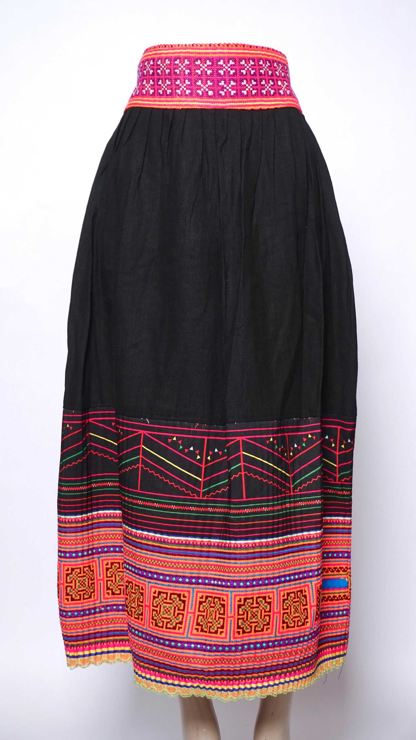 Hill Tribe Maxi Dress (26”-28”)