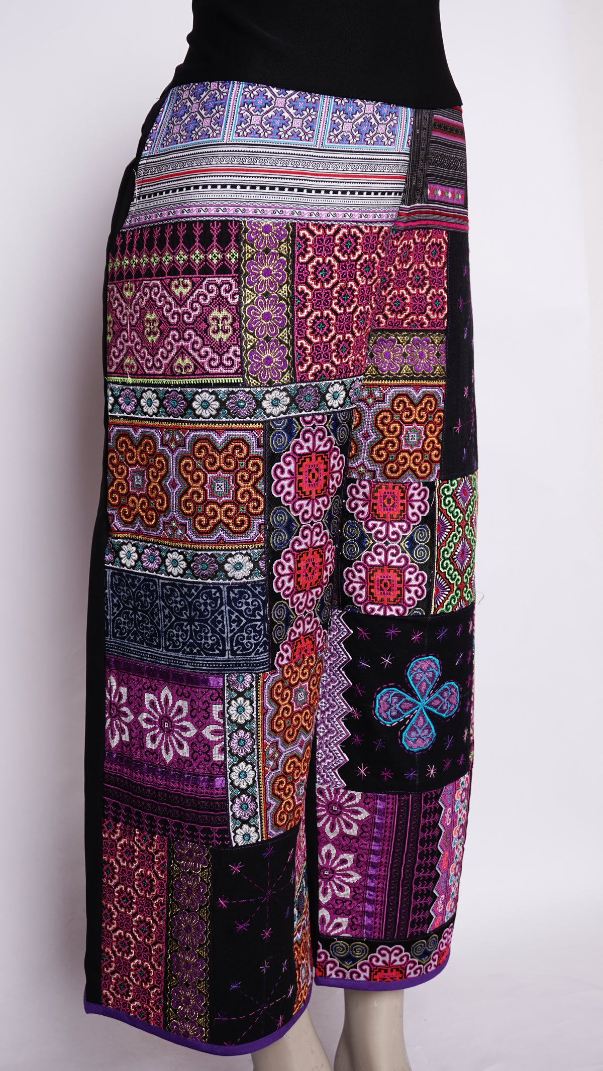 Women Hill Tribe Pants