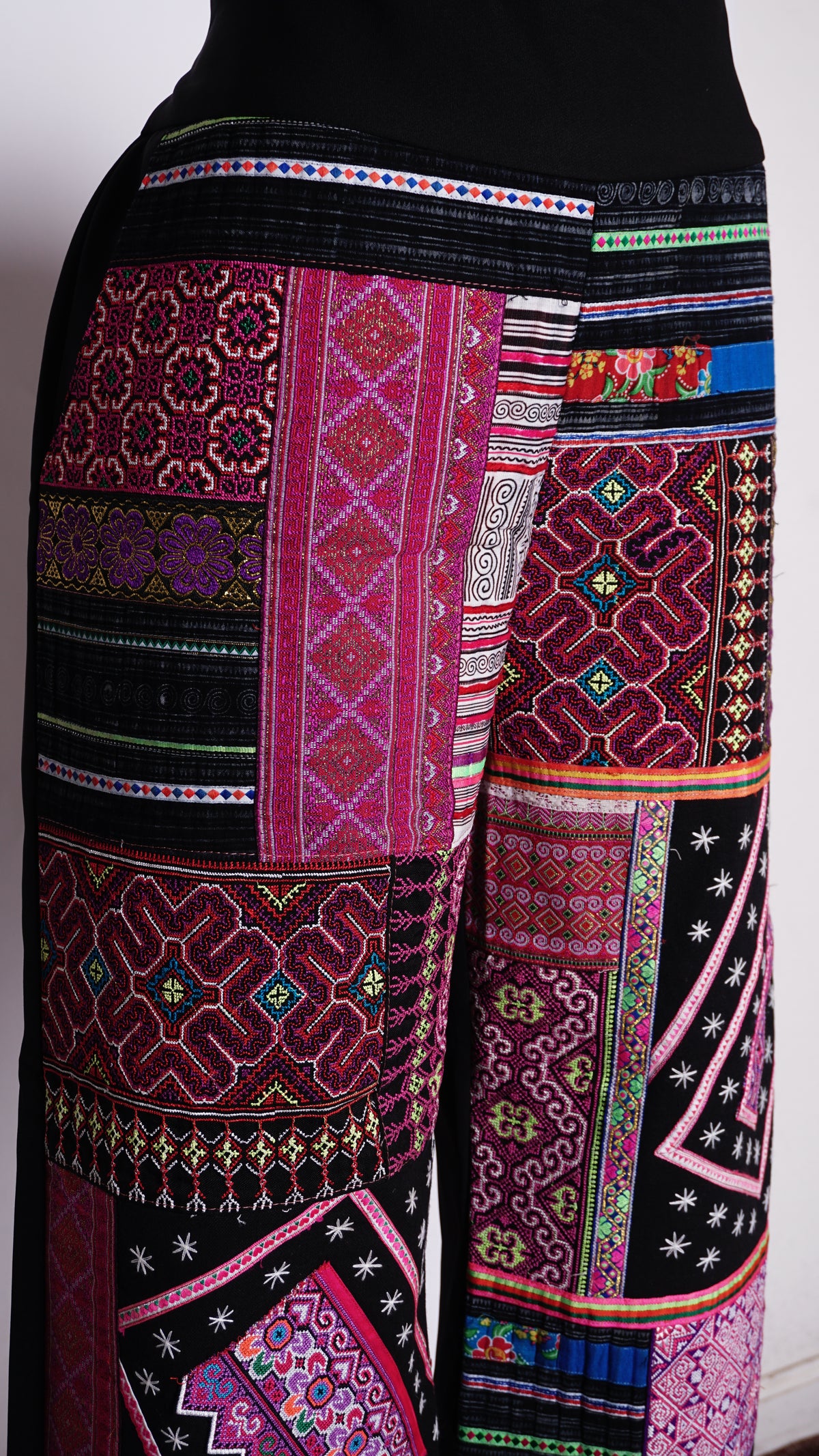 Women Hill Tribe Pants