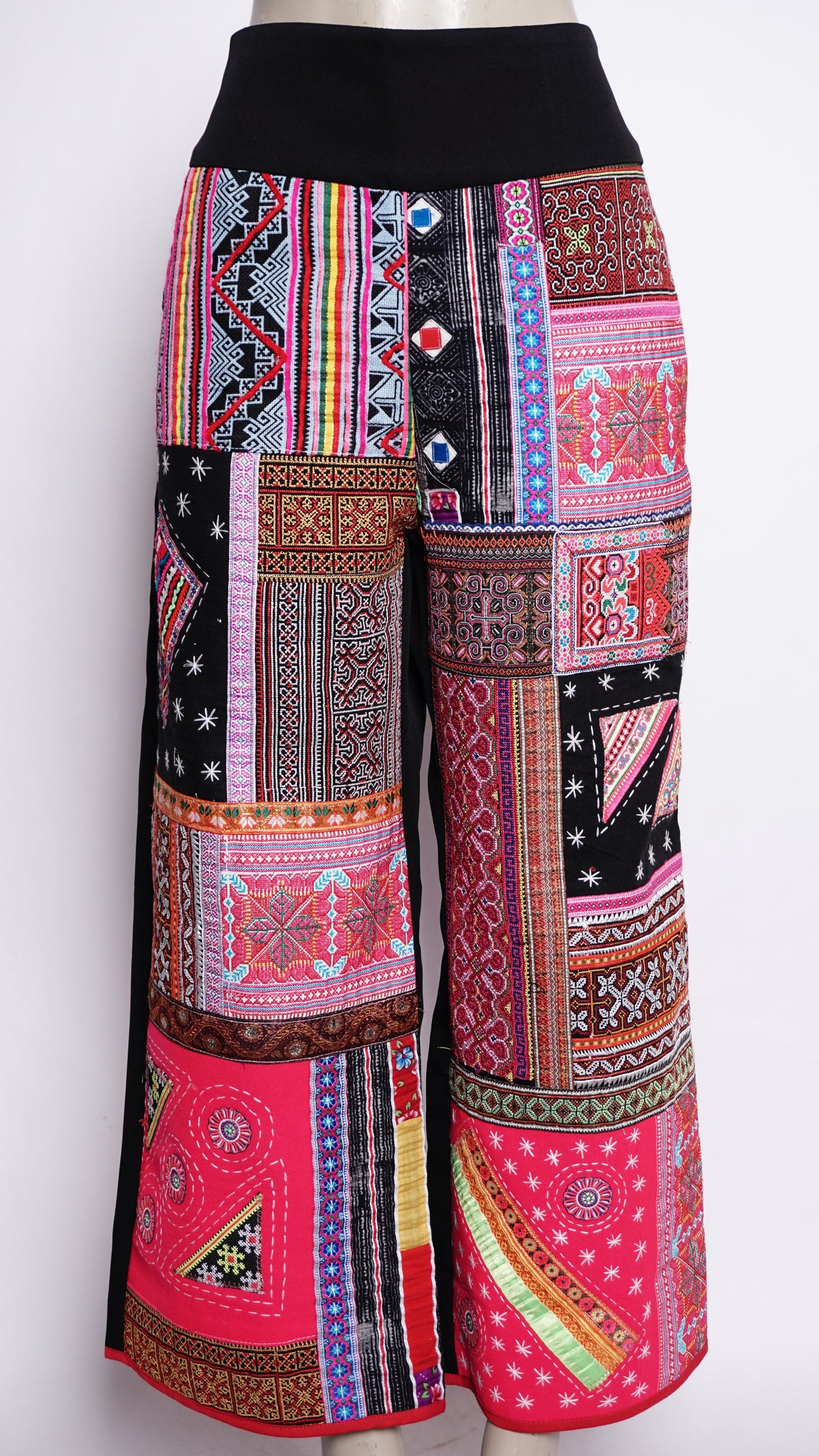 Women Hill Tribe Pants