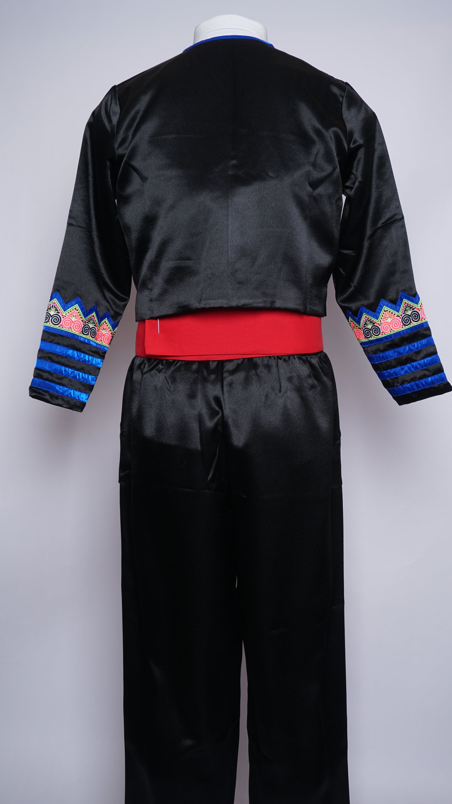 Men Hmong Txaij Set- Pink/Black Heart Qwj (44")