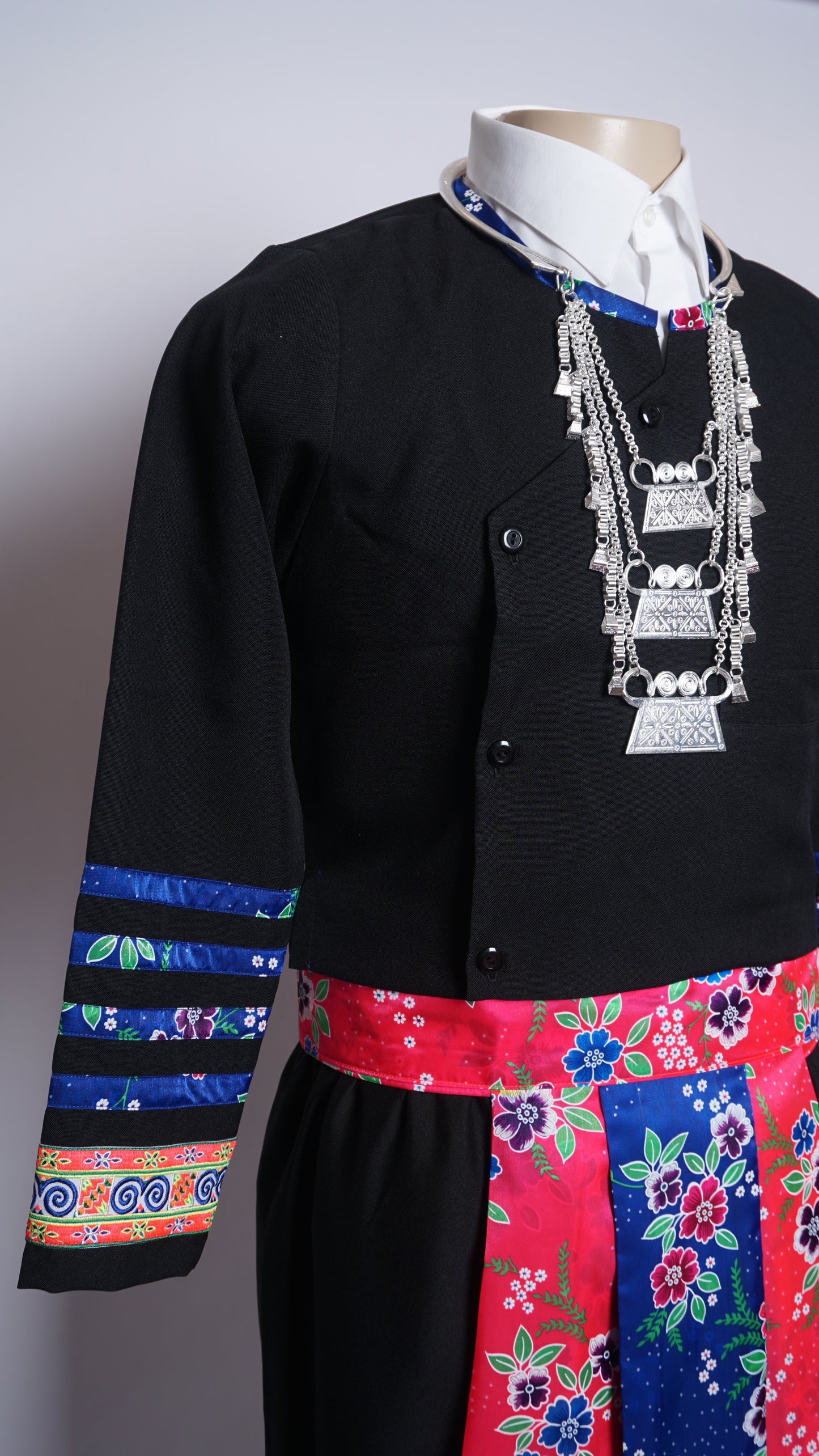 Men Hmong Txaij Set-Floral Blue Trim (40")