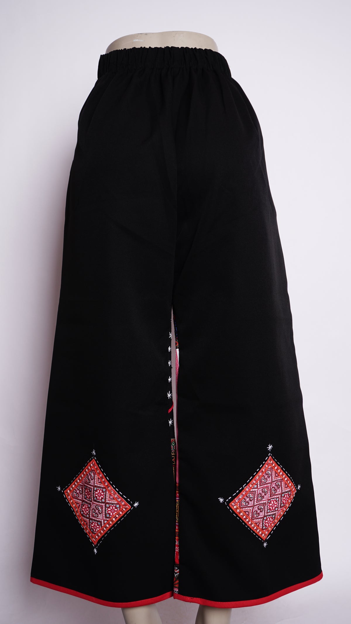 Women Hill Tribe Pants