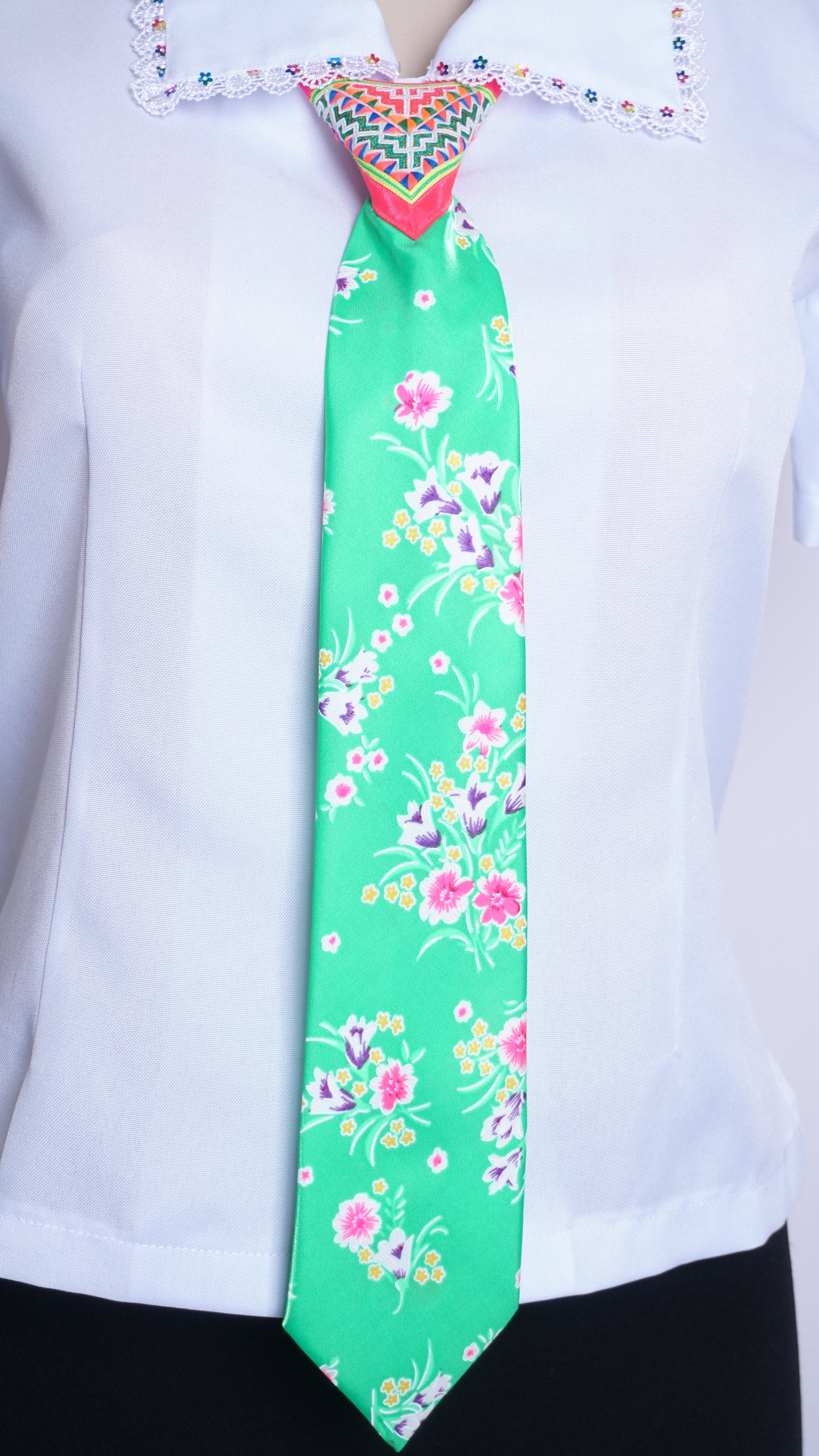 Women Green Tie