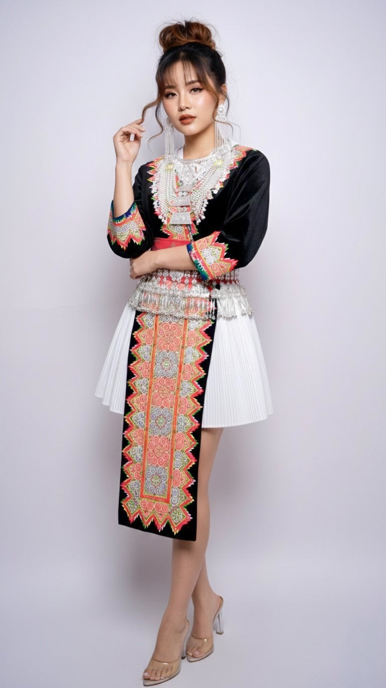 Handmade Pajntaub Mos Qwj (40")