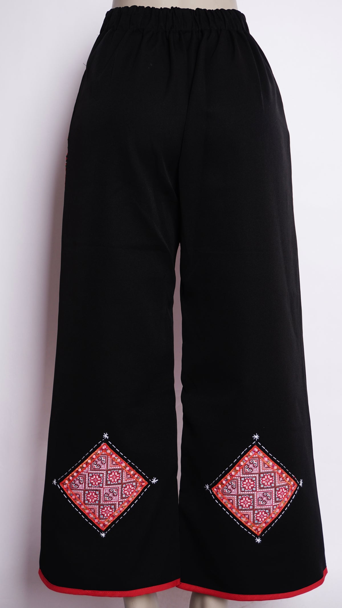 Women Hill Tribe Pants