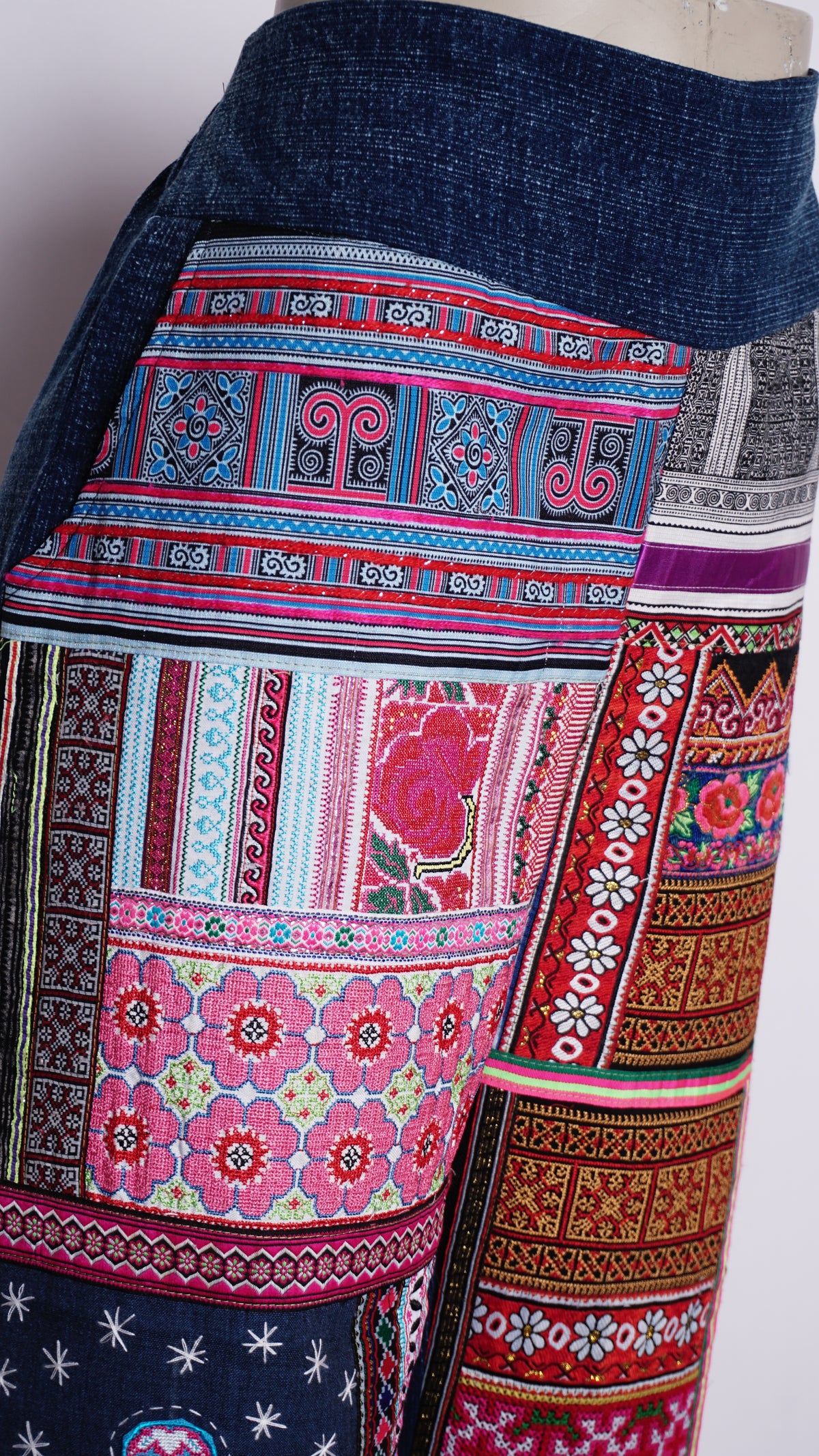 Women Hill Tribe Pants