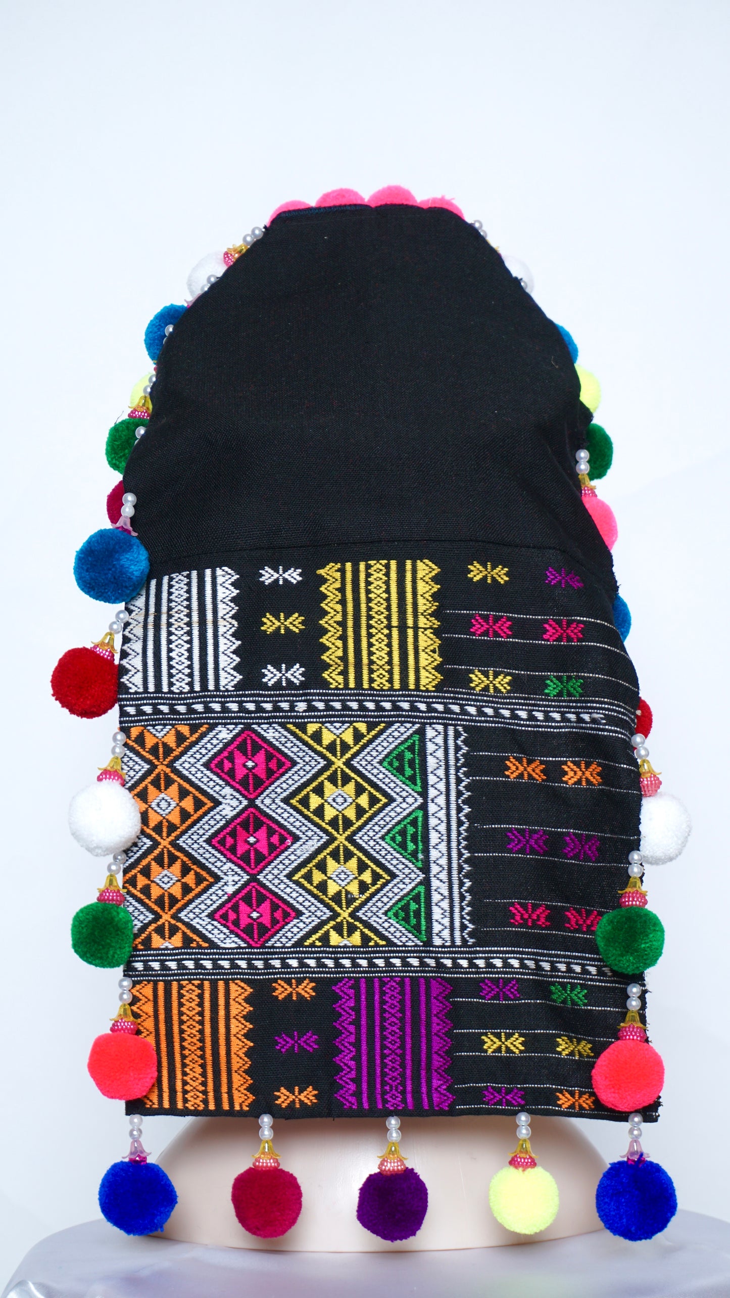 *Hmong Txaij Hat (20"-21")