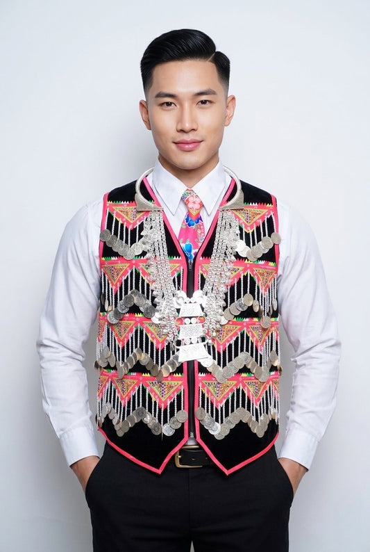 Handmade Pajntaub Mos Money Vest (40")