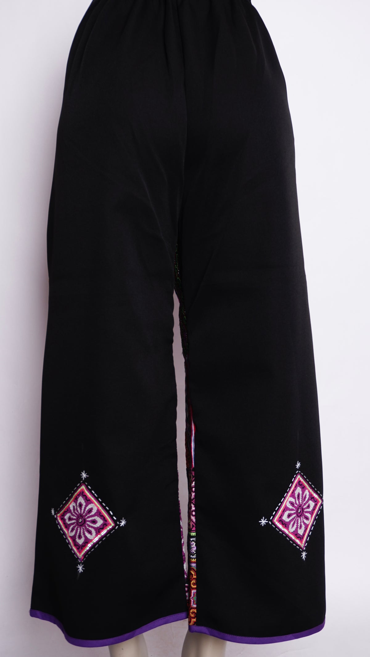Women Hill Tribe Pants