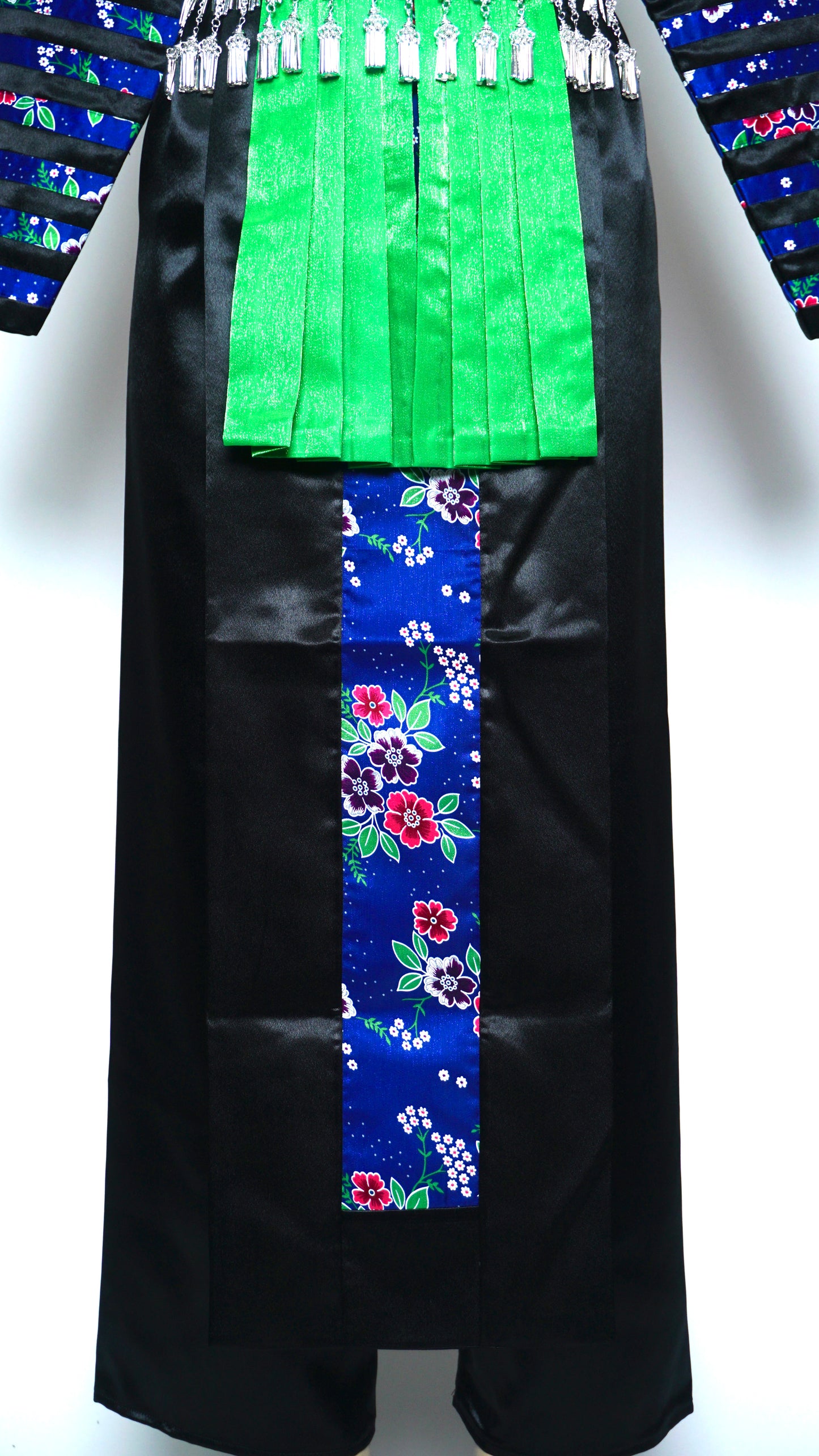 Hmong Txaij Blue Floral Outfit (38")