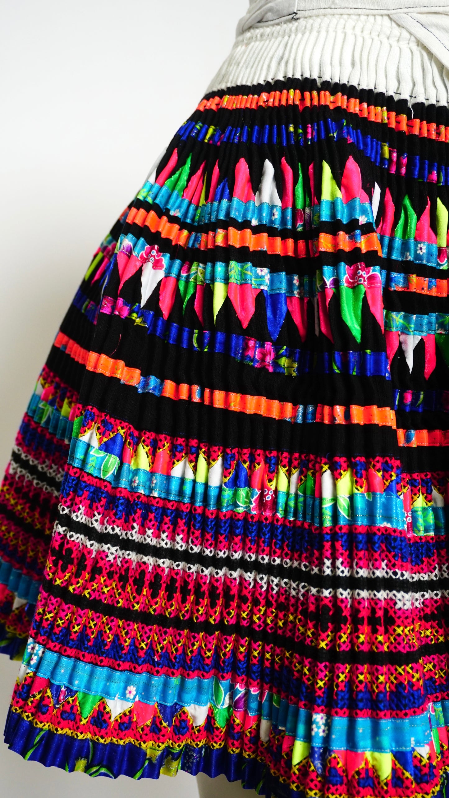 Hmong Leeg Handmade Skirt (44x19.5)