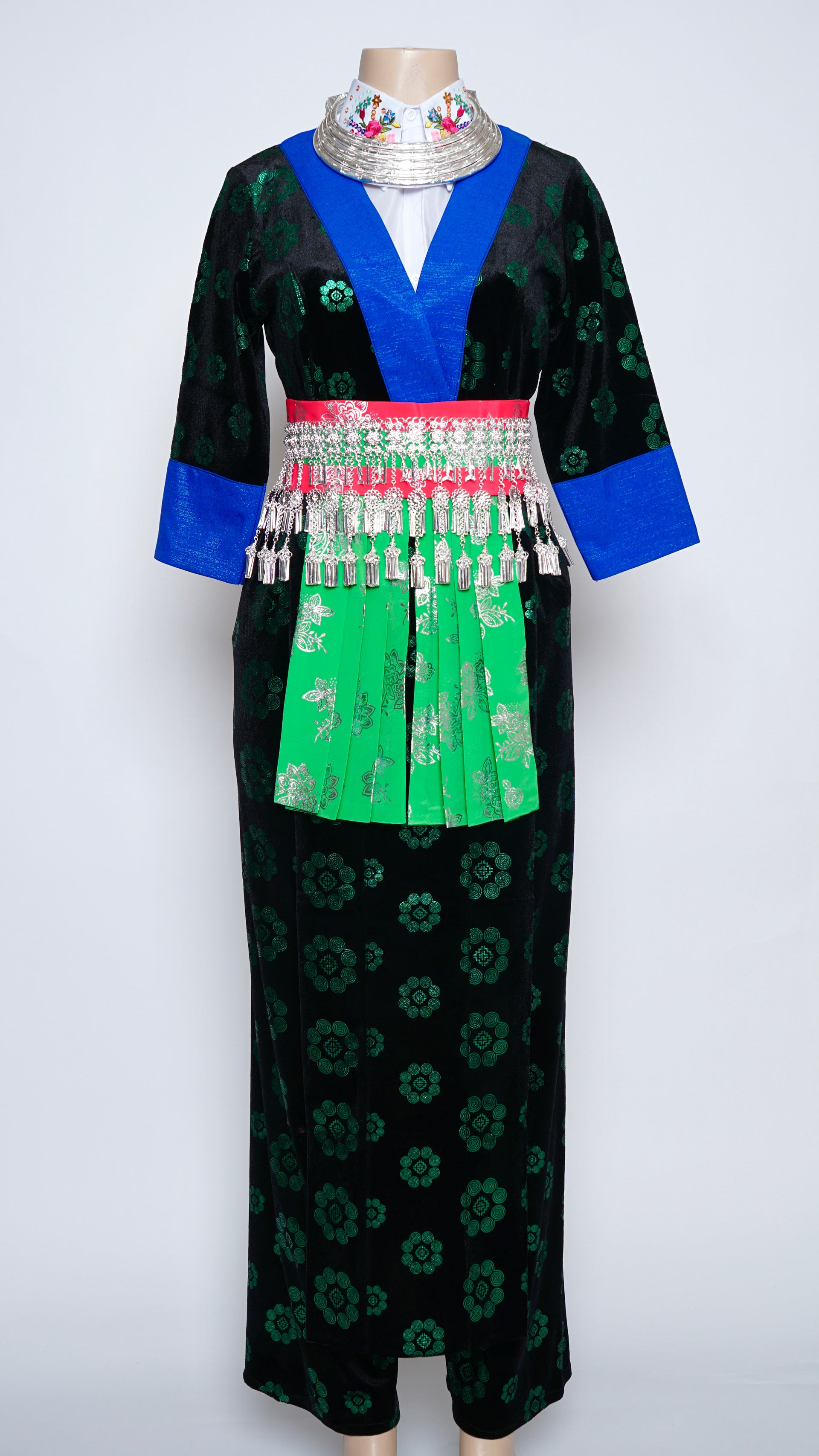 Hmong Xeev Qwj Green Velvet – Hmong Custom Clothes